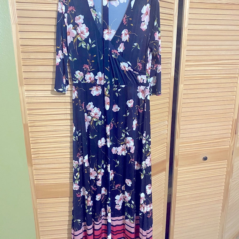 Navy blue and pink long sleeved dress